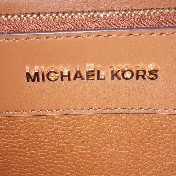 Michael Kors Kenly Large Double Zip East West Xbody Leather Crossbody Clutch Bag - Picture 6 of 8